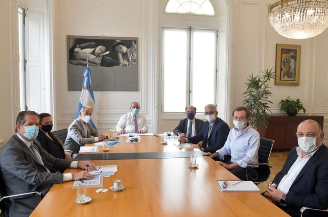 Nación quiere incrementar la superficie bajo riego en el país