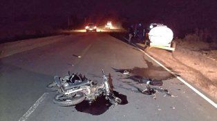 Concordia: una joven sufrió heridas tras chocar con su moto un tanque cisterna