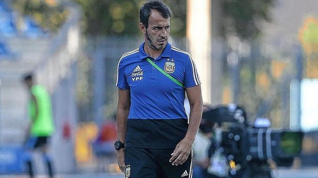 Batista aún no definió qué jugadores mayores irán a Tokio