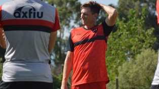 Facundo Sava levantó anímica y futbolísticamente a Patronato, aunque igual no pudo evitar el descenso.