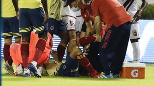Impresionante lesión de Santiago Arias