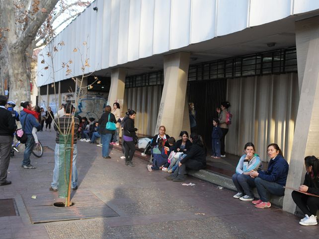 Repercusión. Padres de niñas que concurren a la Patricias se mostraron impactados por el caso y pidieron explicaciones.