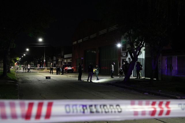 Crimen en la zona oeste: escaneo de iris, viajes a Buenos Aires y un herido con pedido de captura