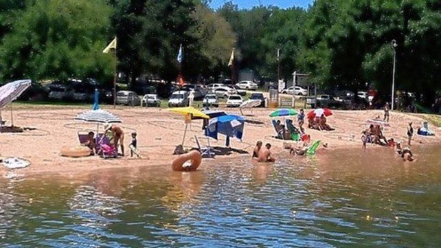 En Colón este verano ofrecen playas sobre los arroyos