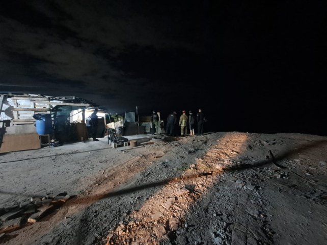 El cadáver estaba flotando en el río Paraná este lunes a la noche.