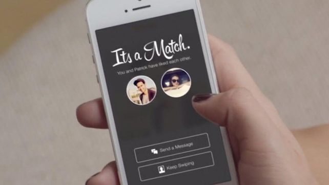 Asesinó a su novia luego de descubrir que había recibido un mensaje por Tinder