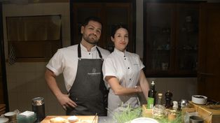 “Hambriento Cocina” de la pareja de cocineros conformada por Gustavo Martínez y Virginia Rosa, es un restaurante a puertas cerradas que trabaja con productos del litoral y pequeños productores.