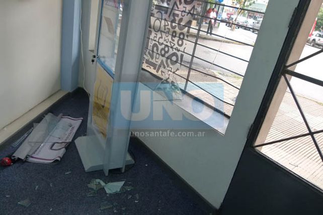 Un menor con permiso de la cárcel de Las Flores robó y lo detuvo la policía