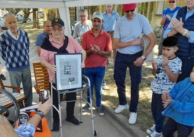 Carlos Pairetti fue homenajeado en marzo de 2022 en Plaza Clucellas