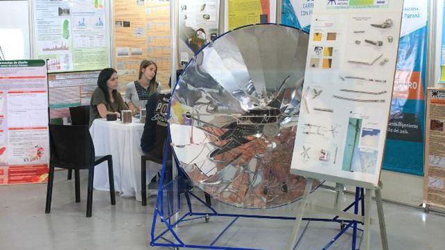 Paranatecno: Estudiantes secundarios sorprendieron por el nivel de sus proyectos