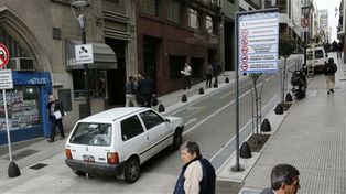 Prohíben a los autos el acceso al microcentro de 11 a 16