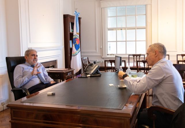 Fernández y Sain comparten un historial de trabajo en equipo. En septiembre volvieron a mostrarse juntos.