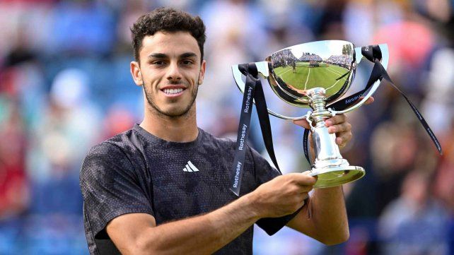 Francisco Cerúndolo se consagra campeón en Eastbourne