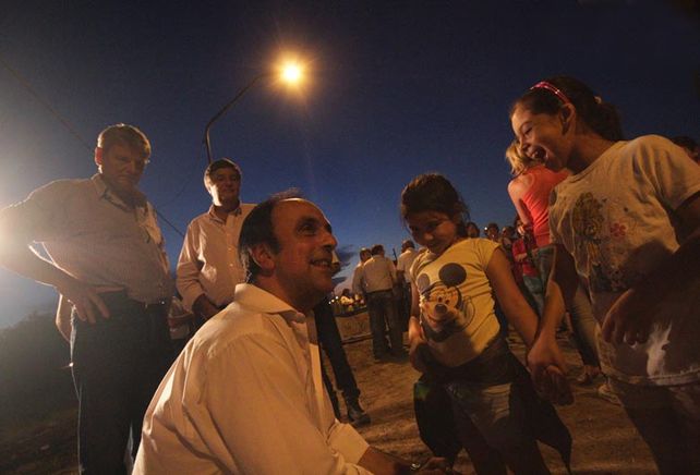 Alumbrado Público: el Intendente inauguró obras en el Noreste de la ciudad