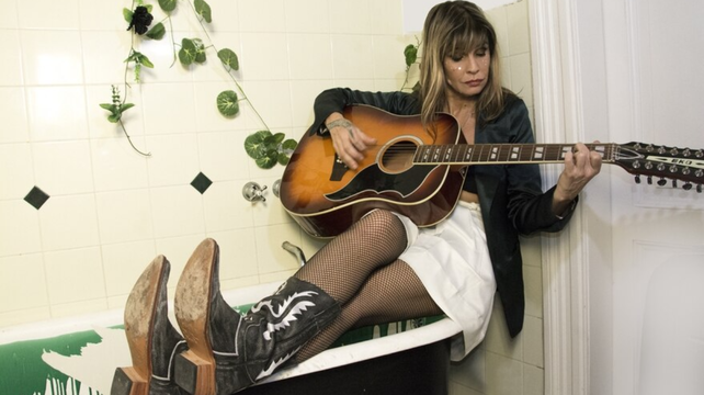 Fabiana Cantilo cumple años: el legado musical de la chica de tapa del rock