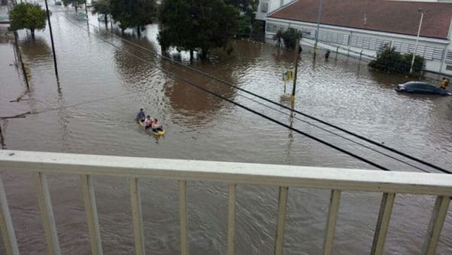 Mar del Plata: cayeron 100 mm en pocas horas y hay más de 100 evacuados
