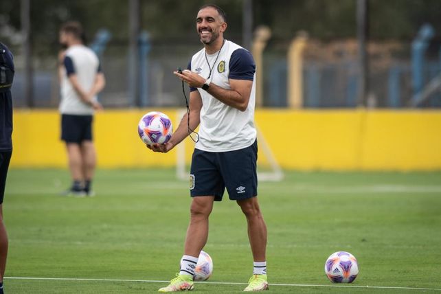 Para Jorge Rey, el ida y vuelta con los futbolistas es esencial. Dijo que el objetivo es 