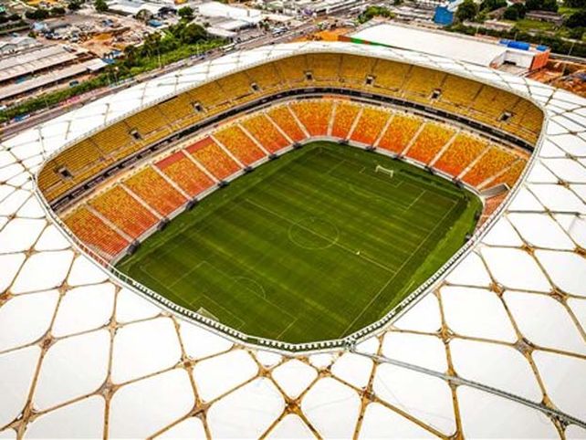 Brasil inauguró el estadio Arena da Amazonia