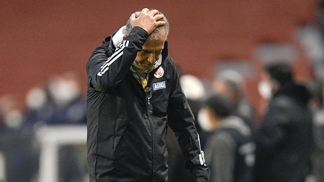 Colombia negocia un plan de pago para despedir a Queiroz