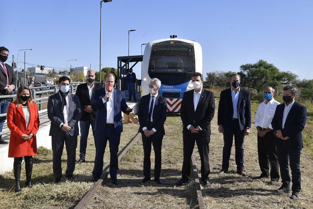 Reactivan el tren y el transporte de colectivos de media distancia