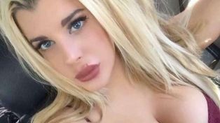 Charlotte Caniggia, en topless y colaless