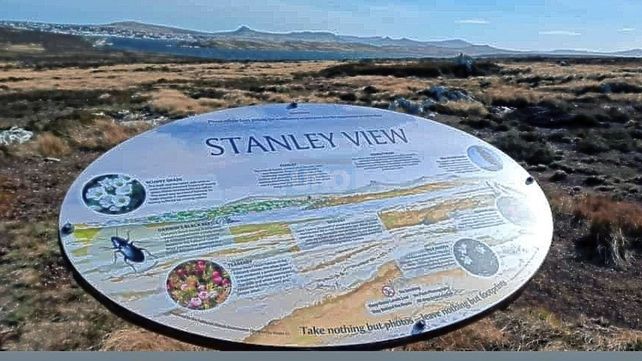 Paisaje. El padre Sergio Jacob compartió imágenes de su estadía en el suelo tan querido de Malvinas.