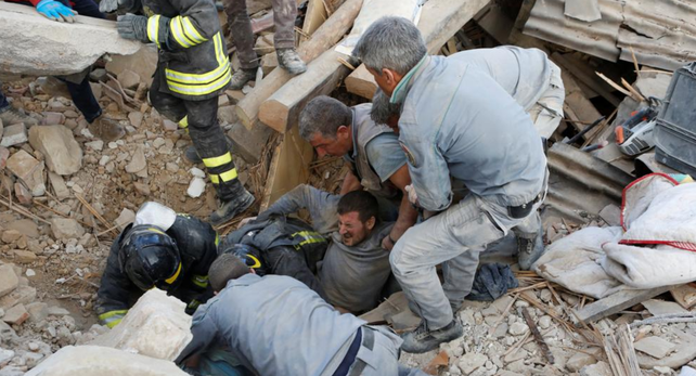 El fuerte sismo que afectó al centro de Italia causó estragos en las pequeñas poblaciones de la zona.