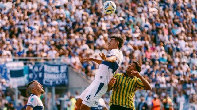 Gimnasia y Esgrima La Plata se impuso en los dos partidos que disputó en el Bosque.