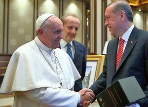 El Papa Francisco condenó la “violencia brutal” del grupo Estado Islámico