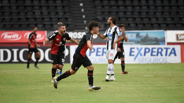 Cingolani conectó de cabeza para el segundo gol rojinegro y lo grita con todo.
