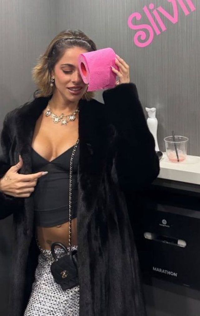 Tini Stoessel en al exclusiva fiesta de cumpleaños de Paris Hilton