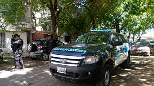 Uno de los tantos allanamientos realizados a la banda de los Ungaro, una de las bandas que el Ministerio de Seguridad de la provincia afirma haber desarticulado.&nbsp; 
