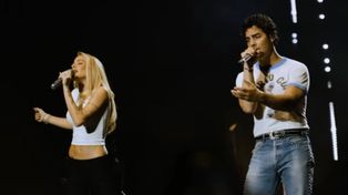 Tini Stoessel cumplió uno de los sueños de su adolescencia: cantó junto a los Jonas Brothers en Buenos Aires
