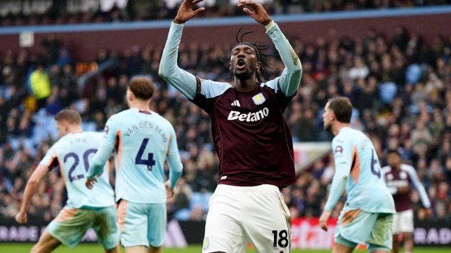 Con Dibu Martínez y Buendía, Aston Villa perdió de local ante Brentford