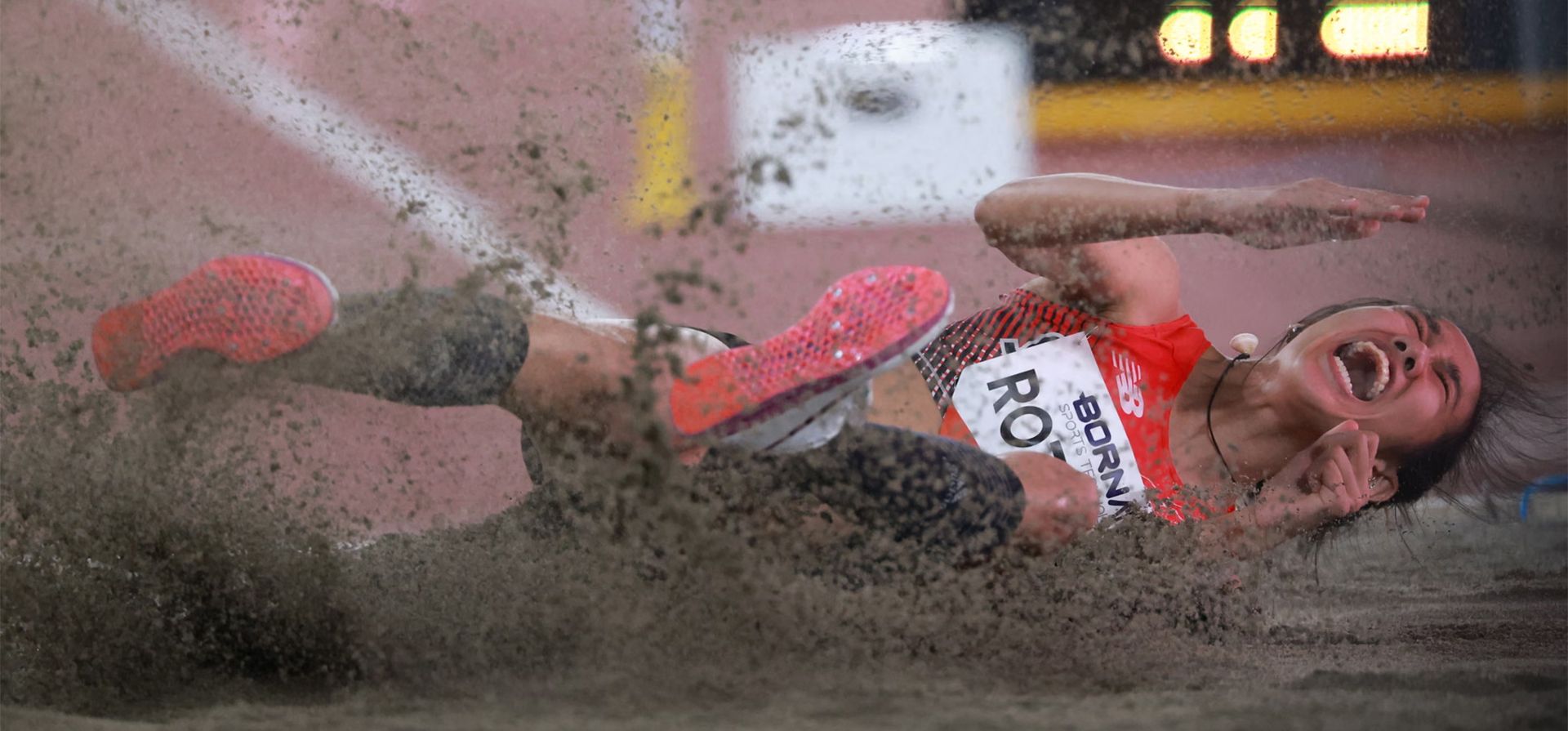 Tia Rozario, de Singapur, en acción durante la final de triple salto femenino en los Juegos Asiáticos de 2026, en el estadio de atletismo del Parque Mizuho de la ciudad de Nagoya, Japón. Fotografía: David Gray/AFP/Getty Images Tia Rozario, de Singapur, en acción durante la final de triple salto femenino en los Juegos Asiáticos de 2026, en el estadio de atletismo del Parque Mizuho de la ciudad de Nagoya, Japón. Fotografía: David Gray/AFP/Getty Images