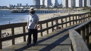 Vuelve el alerta por los casos a Uruguay justo cuando abre su frontera