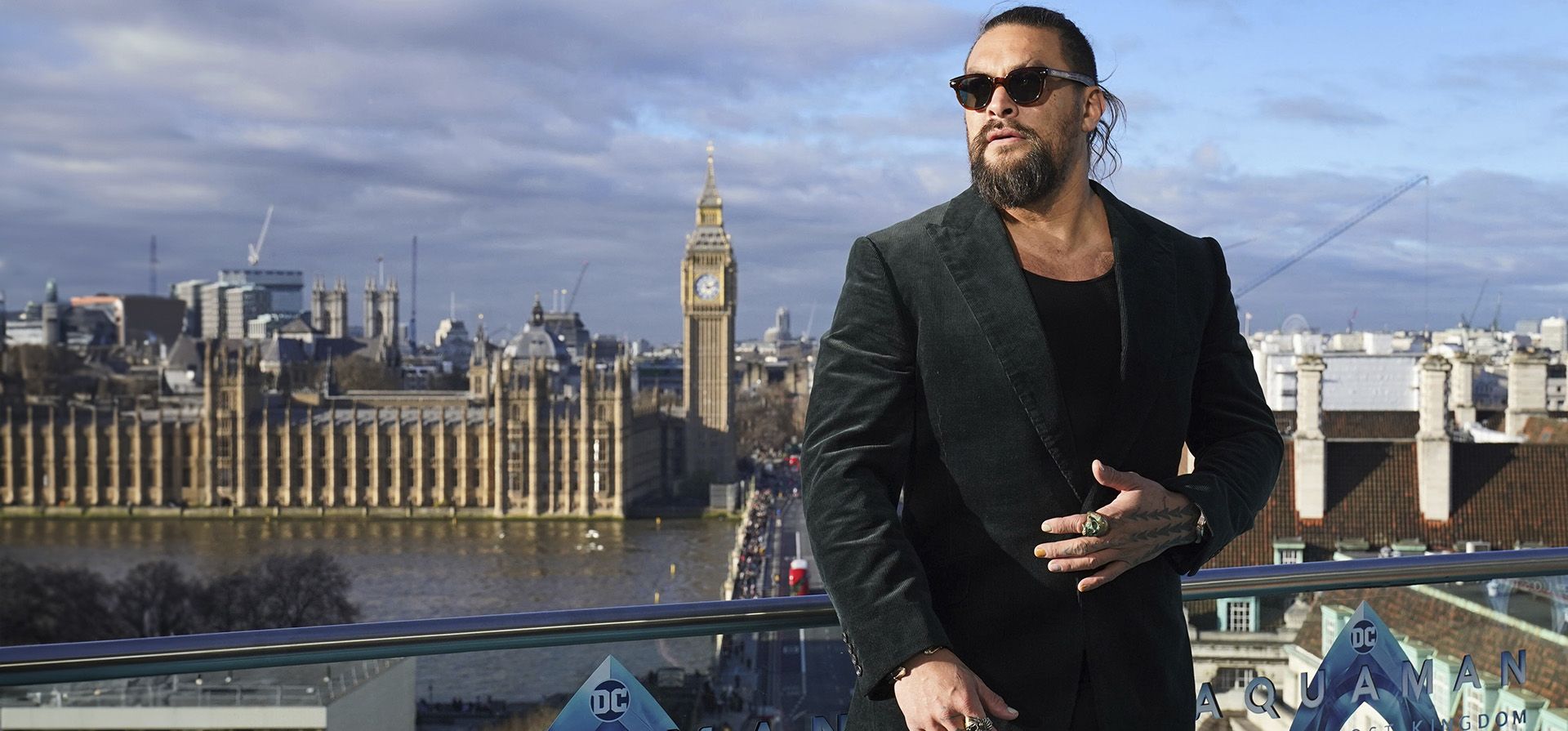 Jason Momoa posa durante una sesión fotográfica de Aquaman and the Lost Kingdom, en el Park Plaza Hotel en Westminster Bridge, Londres, el lunes 11 de diciembre de 2023. (Gareth Fuller/PA vía AP) Jason Momoa posa durante una sesión fotográfica de Aquaman and the Lost Kingdom, en el Park Plaza Hotel en Westminster Bridge, Londres, el lunes 11 de diciembre de 2023. (Gareth Fuller/PA vía AP)