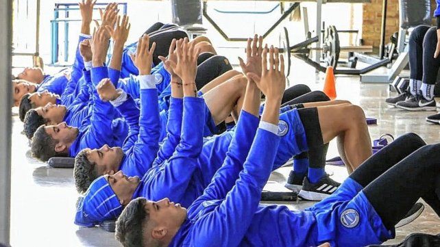 Godoy Cruz realizaría un cambio para recibir el viernes a Unión en cancha de Gimnasia (Mendoza).