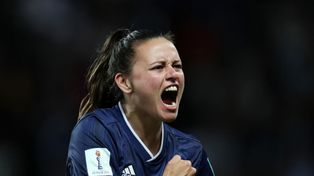 Se celebra el primer Día de la futbolista
