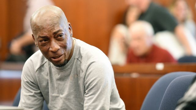El jardinero Dewayne Johnson recibirá una compensación muy inferior a la que había dictaminado el jurado.