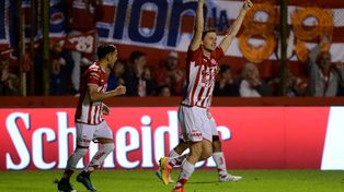 Unión derrotó 2 a 0 a Olimpo con una dupla de ataque letal