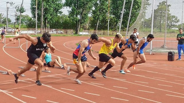 En el Card se llevará a cabo el Torneo Clausura organizado por la Federación Santafesina de Atletismo.