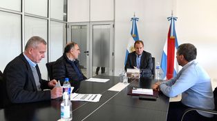 El gobernador Gustavo Bordet se reunió este lunes con el gabinete económico de la Provincia.