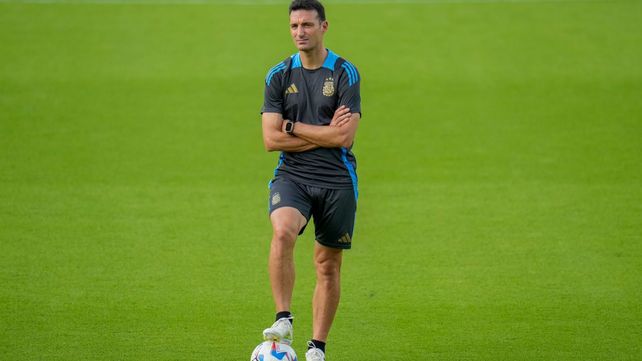 Scaloni deberá pensar dos nuevos reemplazos en la lista de la selección argentina.