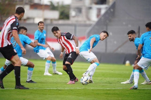 Barracas Central y Belgrano jugaron sin arcas en el Chiqui Belgrano