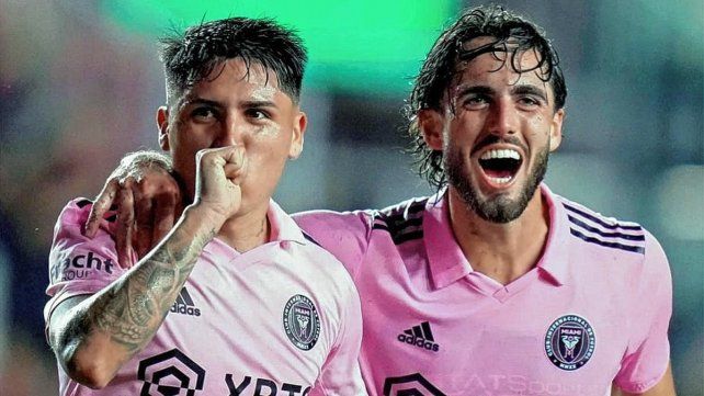 Facu Farías, en Miami, pero con la de Colón en la piel