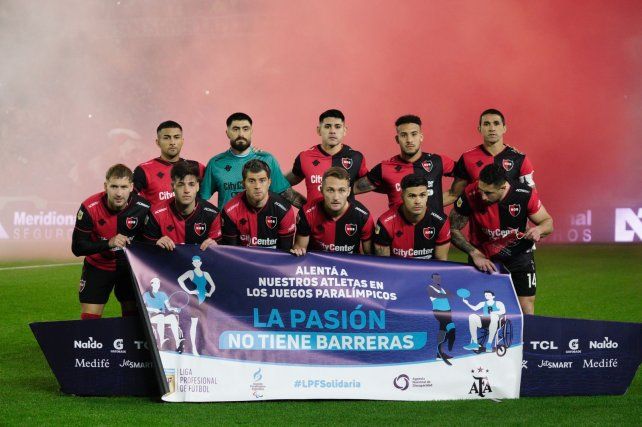 Arriba: Juan Méndez