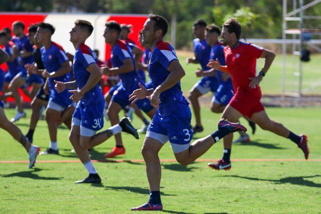 Unión retomó los entrenamientos con la mira en San Lorenzo