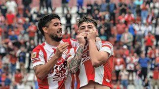 Unión saludó a una de sus joyas en un día especial