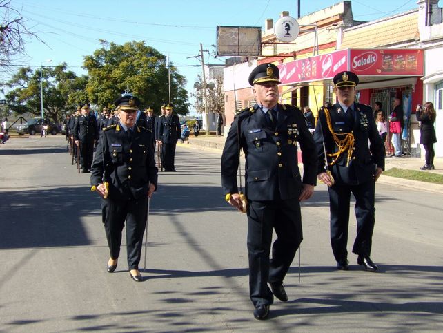 Conmemoración y desfile cívico-militar del Día de la Bandera en Santo Tomé